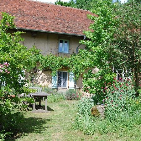 La Tour Bed and Breakfast Marcilly-la-Gueurce Buitenkant foto
