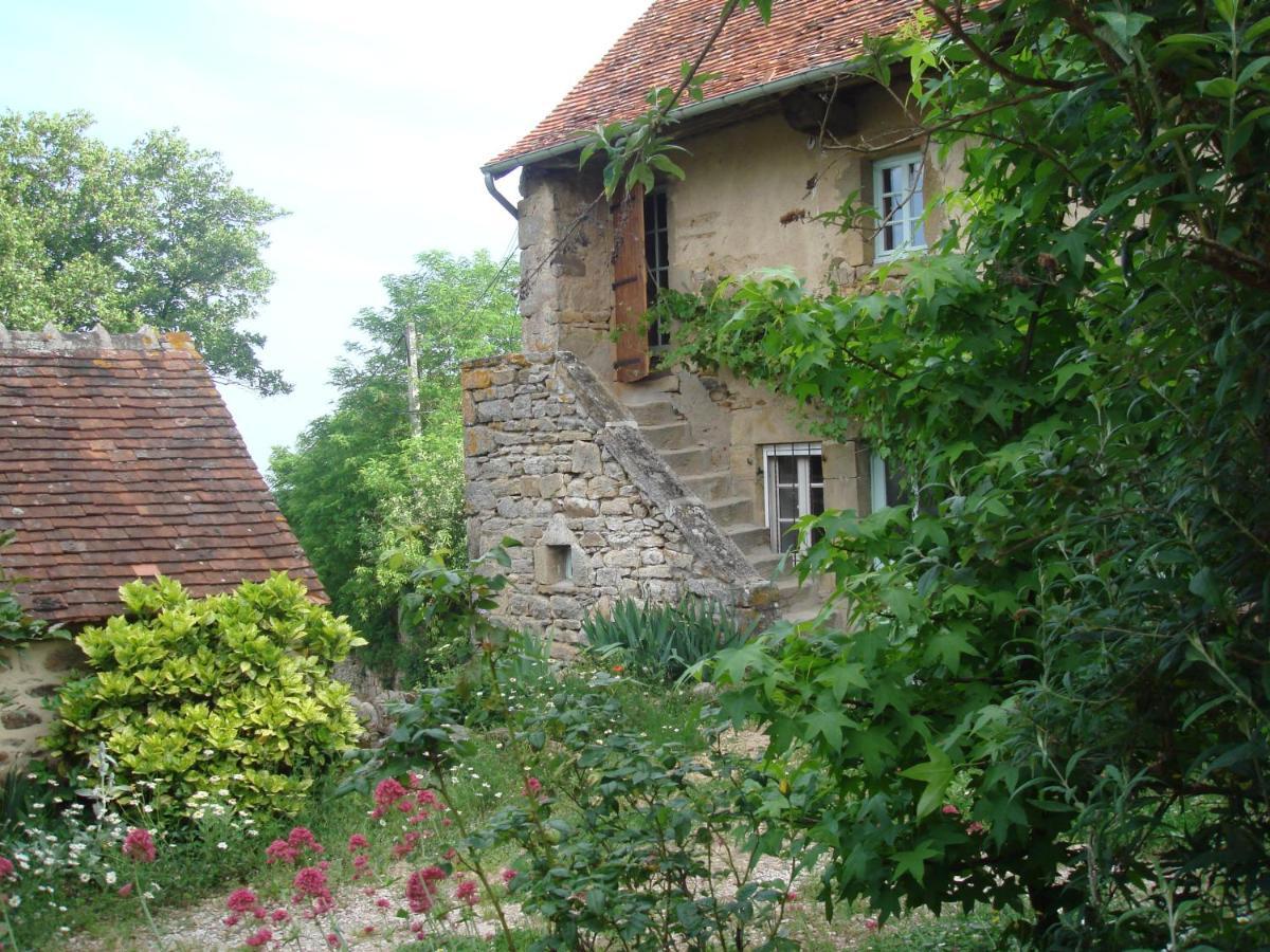 La Tour Bed and Breakfast Marcilly-la-Gueurce Buitenkant foto