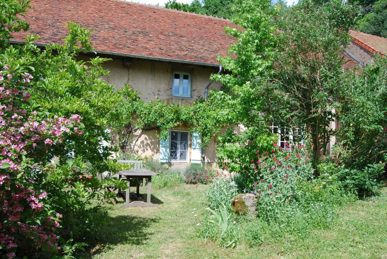 La Tour Bed and Breakfast Marcilly-la-Gueurce Buitenkant foto